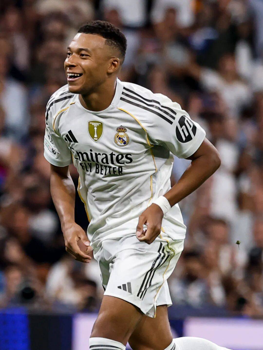 包含姆巴佩赛事官方发布精彩发挥新规，瑞士队争议不断！的词条