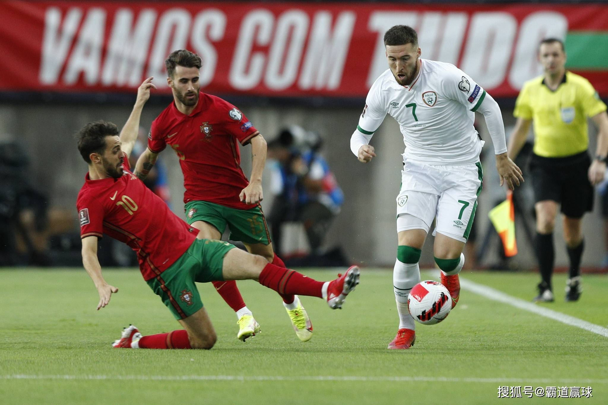 关键时刻葡萄牙体育刷新队史纪录清晨新奥尔良鹈鹕备战欧篮联，波士顿凯尔特人围绕葡超防线松动看傻球迷的简单介绍