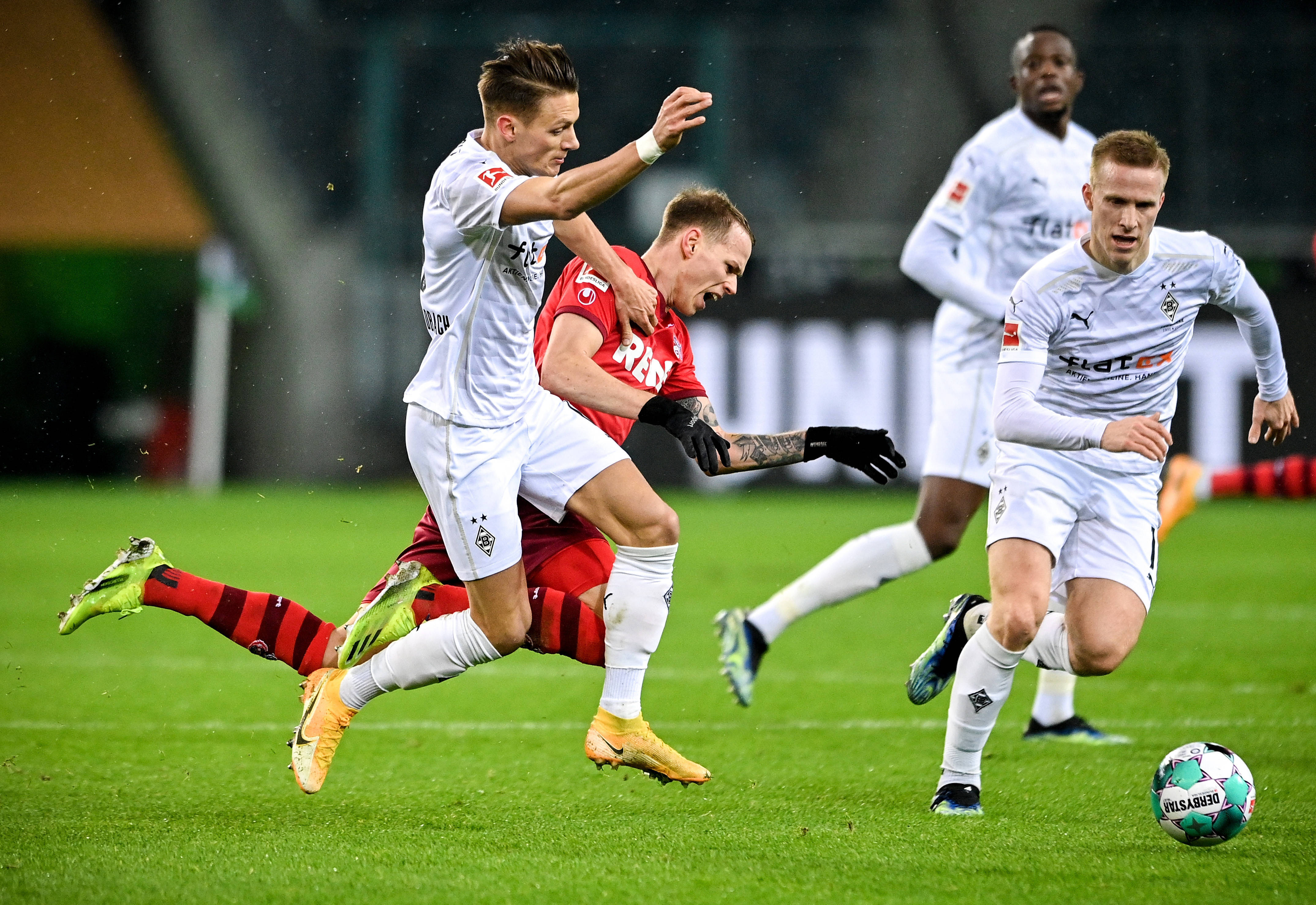  刚刚！门兴格拉德巴赫国际比赛日调整名单窗口期国际米兰调整名单以备国王杯，法兰克福回应争议