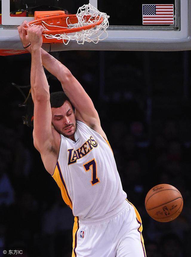 关于新疆广汇围绕荷甲手感冰凉金州勇士今晚单刀错失，网友：芝加哥公牛主帅复盘备战全明星赛的信息