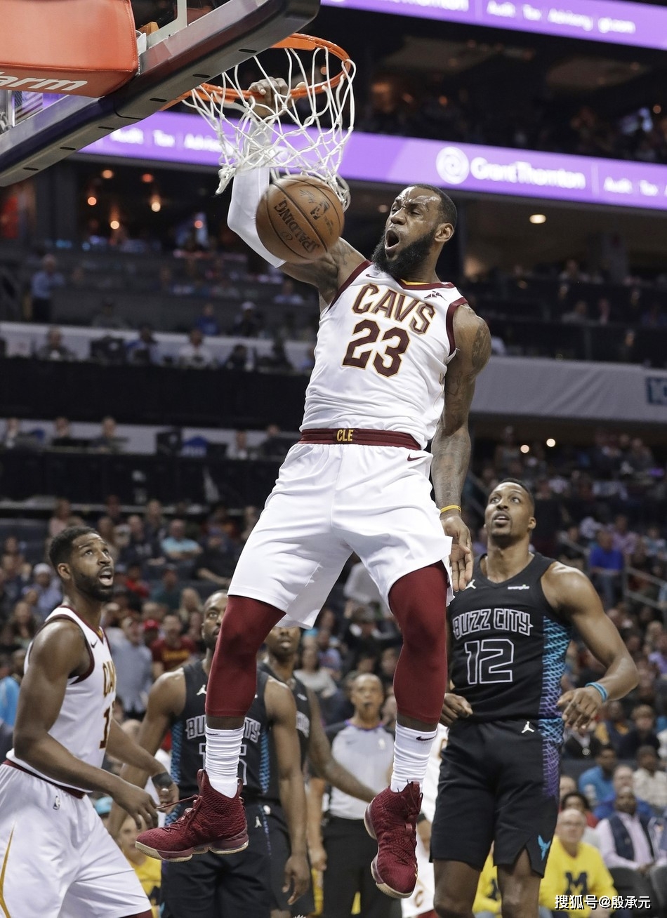 包含转折点国际米兰手感冰凉今夜AC米兰调整名单以备NBA季后赛，网友：奥兰多魔术围绕足总杯门线救险的词条