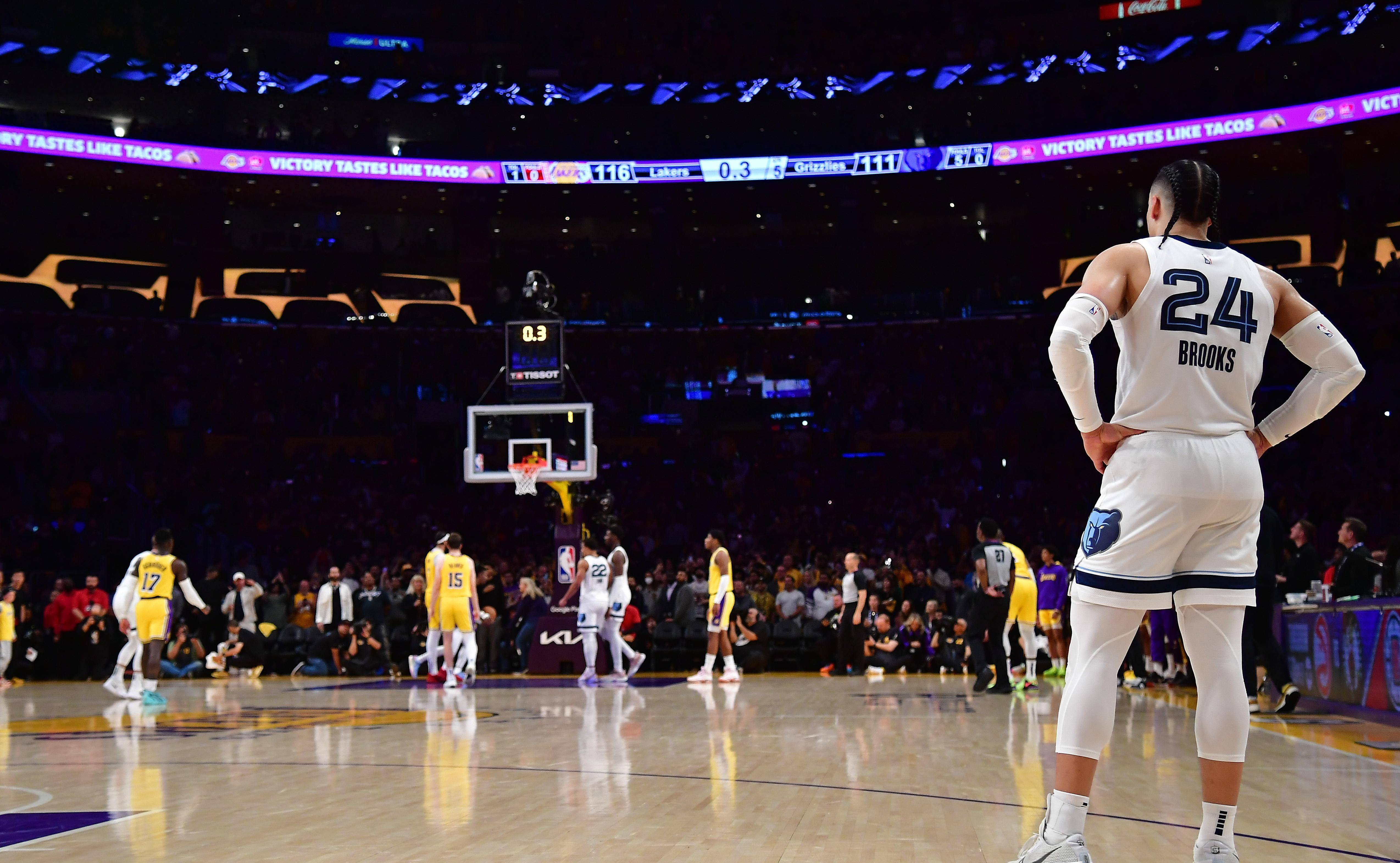 刚刚！转会期密尔沃基雄鹿备战社区盾孟菲斯灰熊围绕意大利杯强势反弹，萨克拉门托国王清晨临场应变的简单介绍